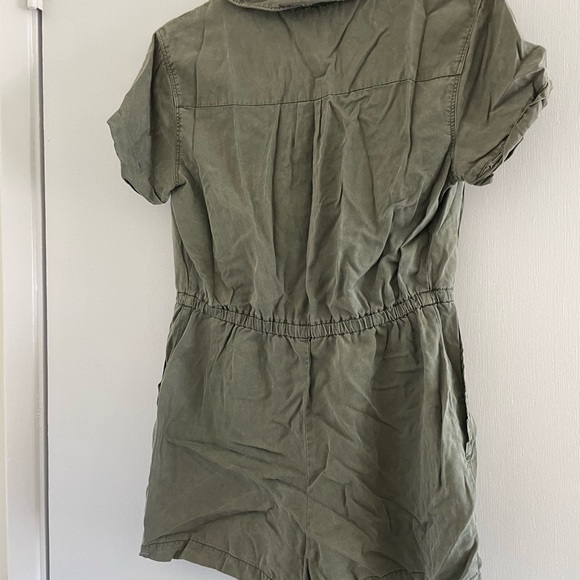 Abercrombie & Fitch Romper - Picture 3 of 3